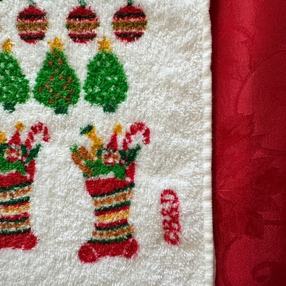 VTG Barth Dreyfuss Christmas Hand Towel Fringed Holiday Towel, 1980s Made in USA